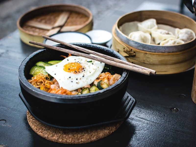 Korean bibimbap with egg and vegetables